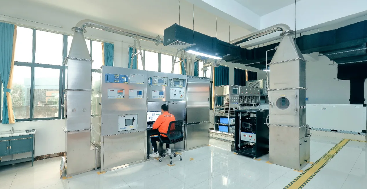 Double-Functional Activated Carbon Filter Media